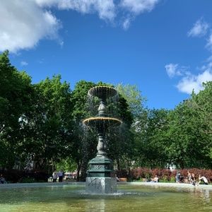 Meet your Posher, Ema dieu huong